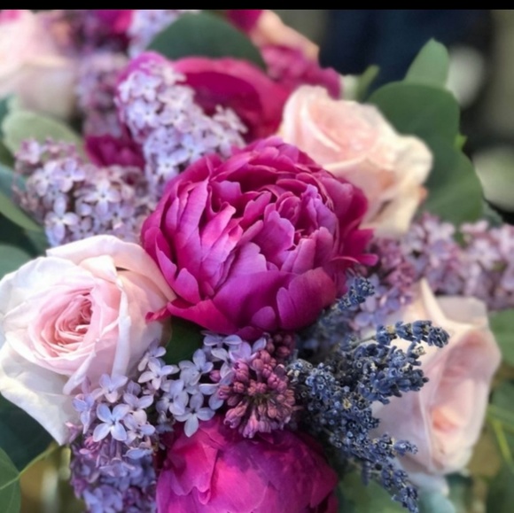 Welcome to Belle of the Ball "like" to bookmark my Boutique 💃 - Picture 6 of 12